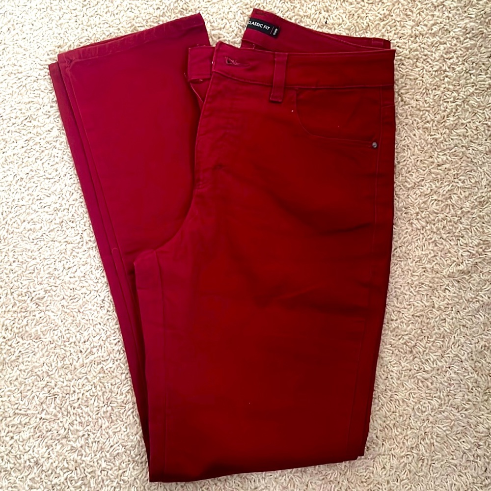 Lassis fit Lee jean type dark red/maroon pants. Barely worn